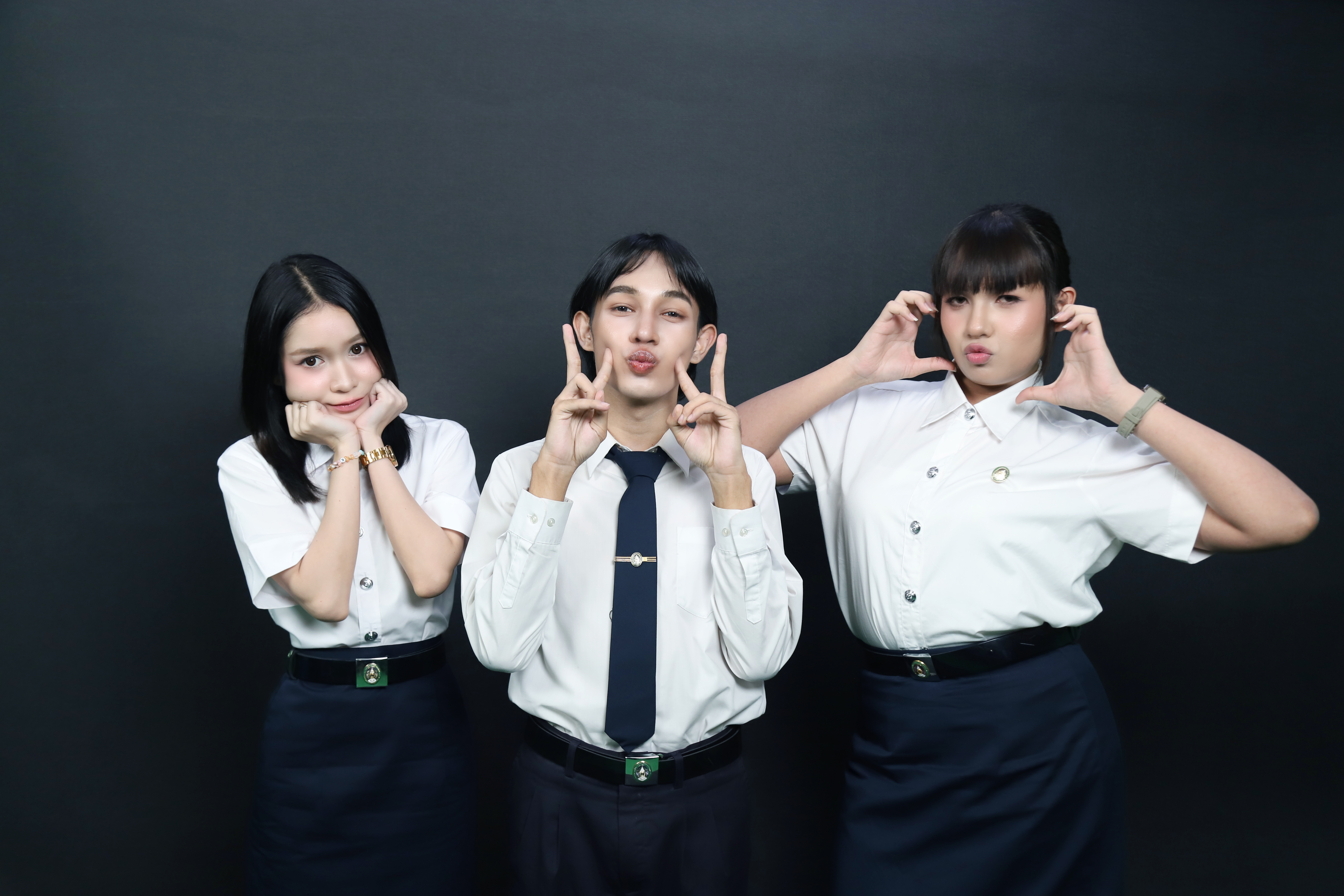 ครีม ธมลวรรณ -&nbsp;นนท์ ชานนท์ -&nbsp;เรเน่ พีรพัฒน์