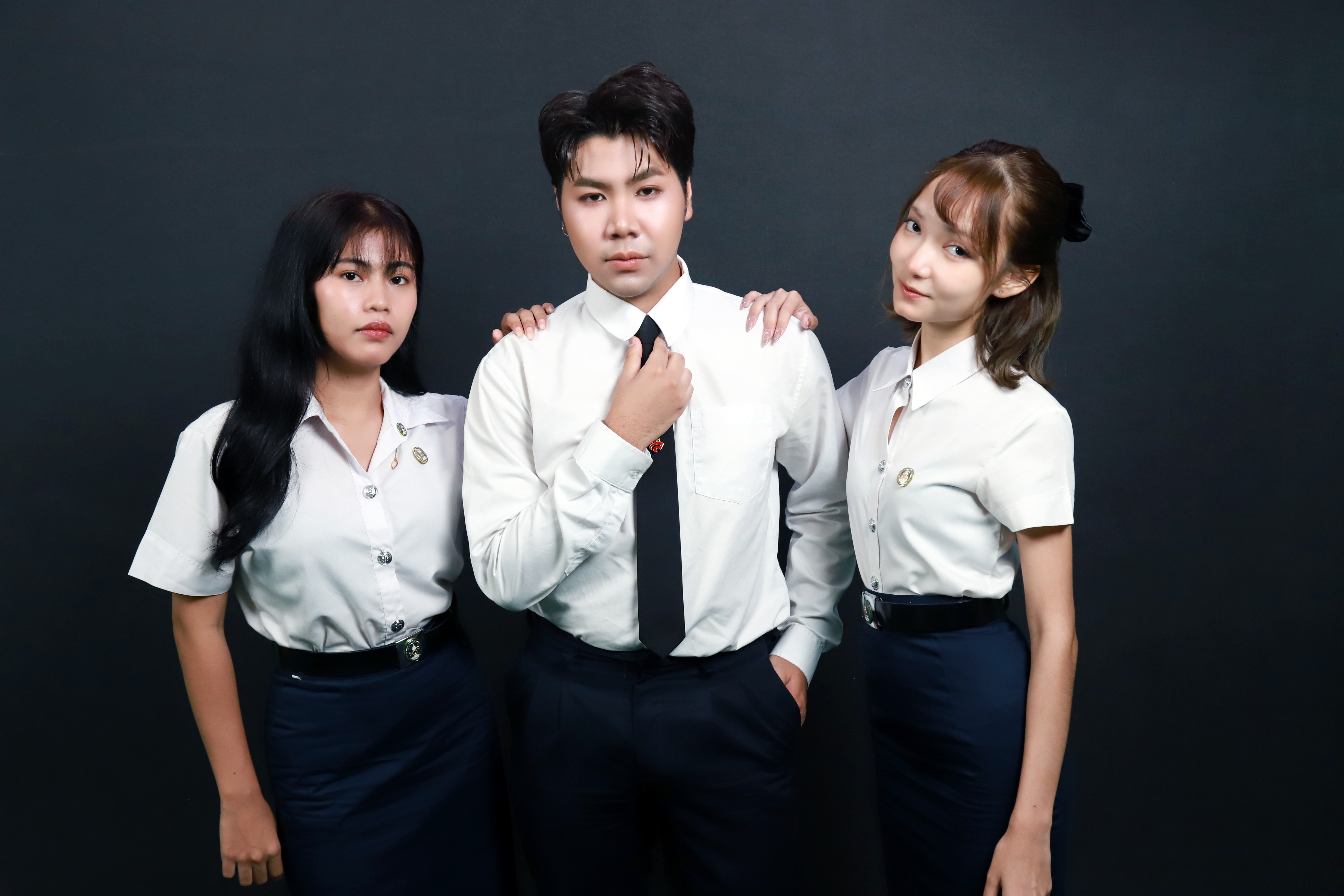 เพลง - พิชชาอร สุขสำราญ ,&nbsp;พี - ระพี ช่างไทย ,&nbsp;เพลิน - ยุพชาติ ชัยเพชร